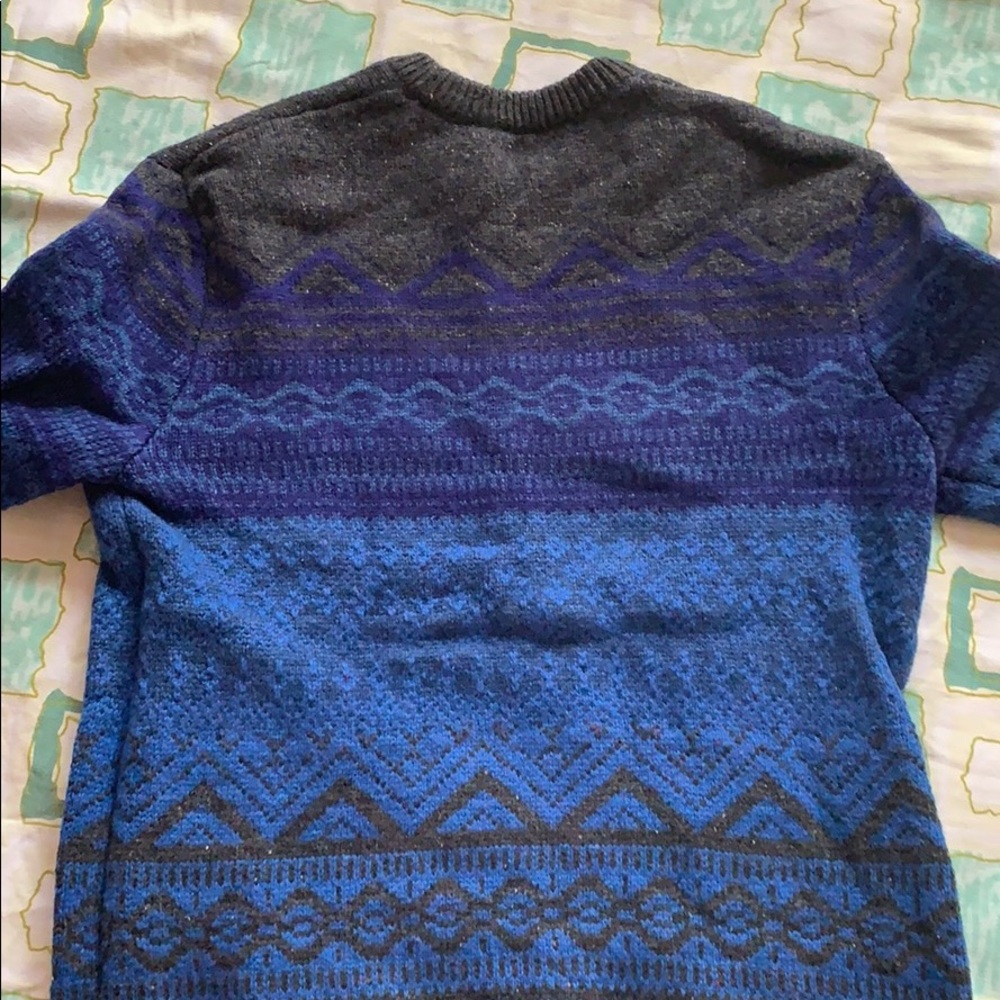 Blue Sweater! - Picture 2 of 2